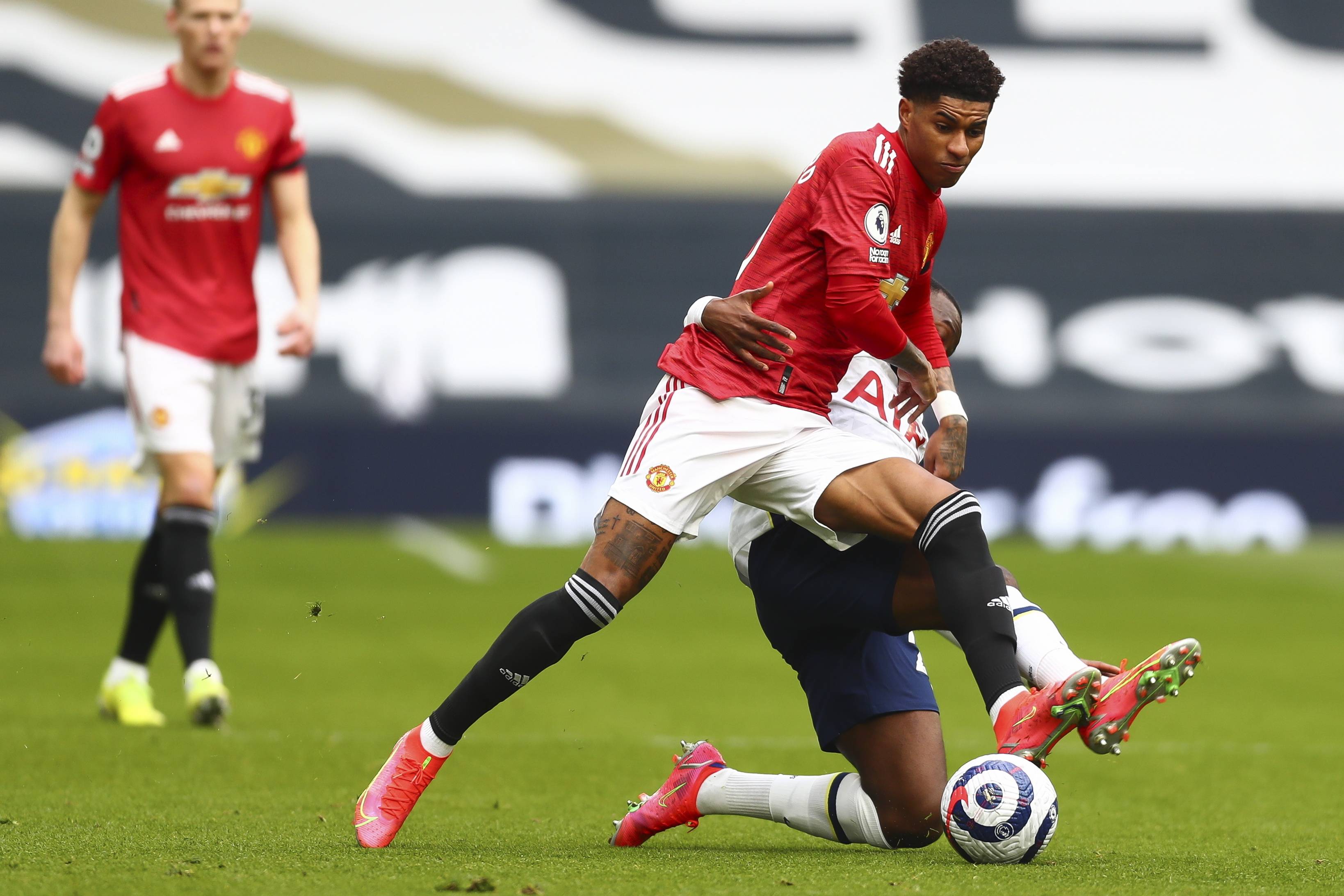 病斗争后的 病斗争后的